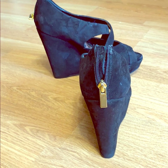 Jessica Simpson Swede platforms - Picture 2 of 6